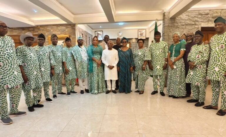 The Ambassador hosted a dinner for the Executive Intelligence Management Course (EIMC) 19 delegation from the National I…